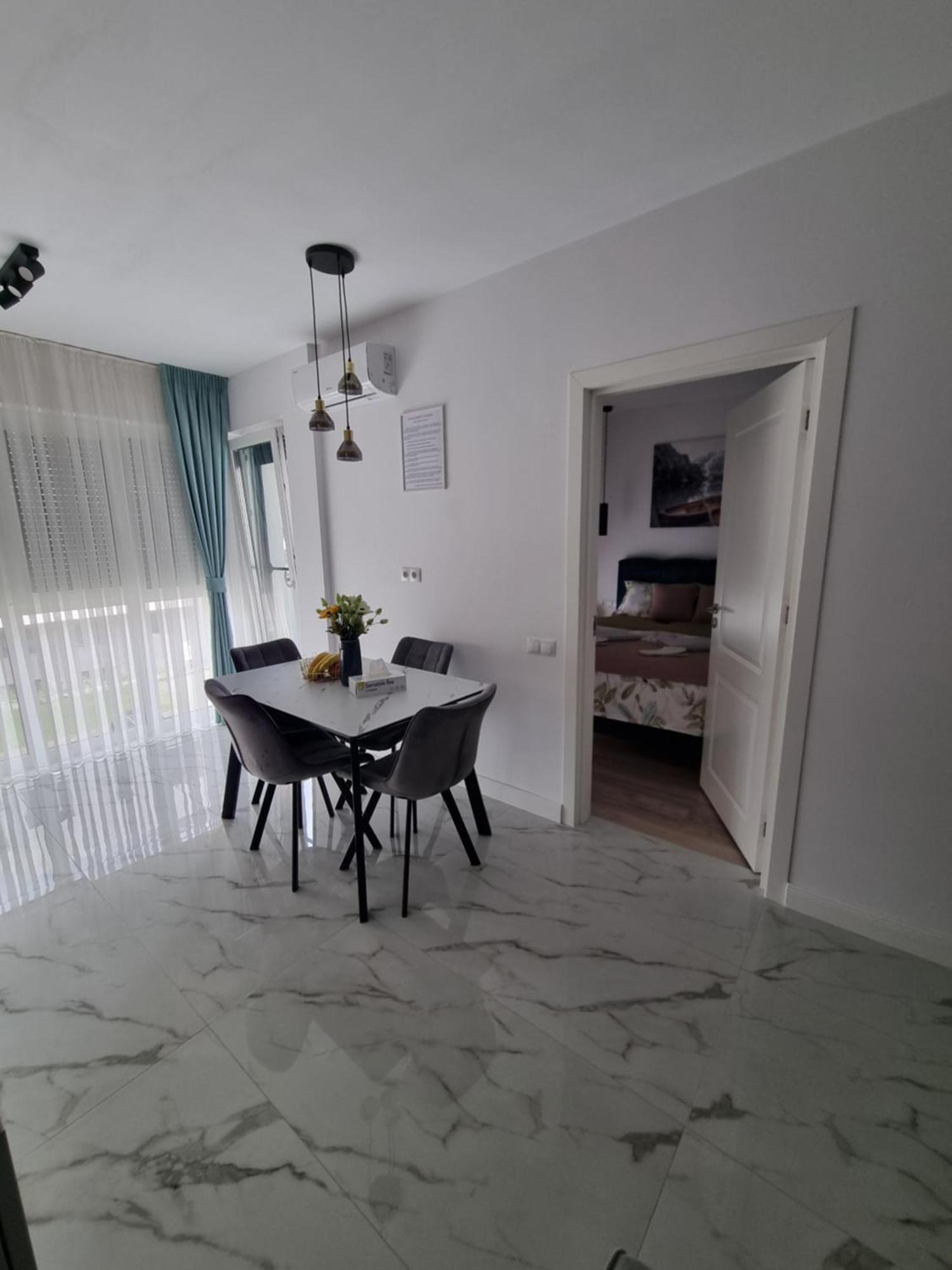 Roxana Residence Oradea Extérieur photo